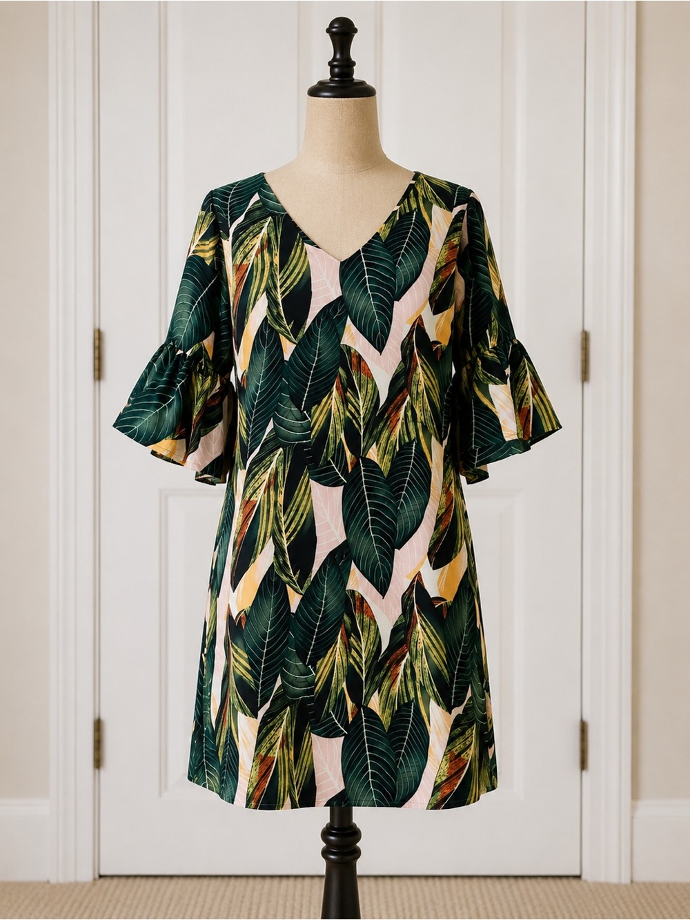 Tropical Leaf V-Neck Mini Dress in Green